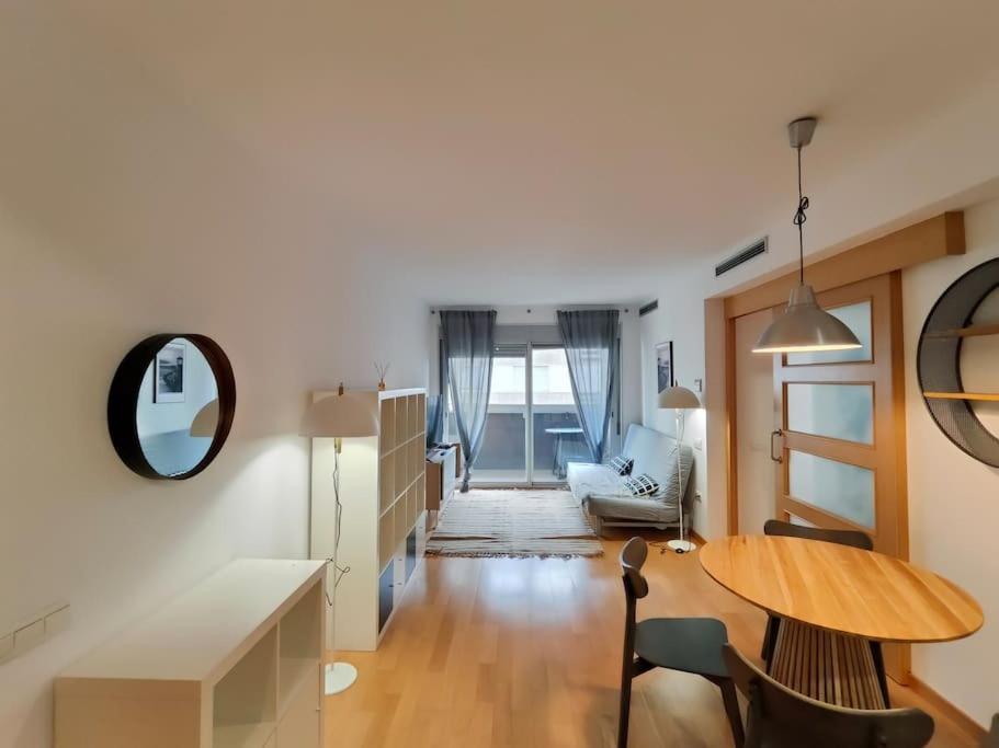 Cozy Apartment Forum Beach San Adrián de Besós Zewnętrze zdjęcie